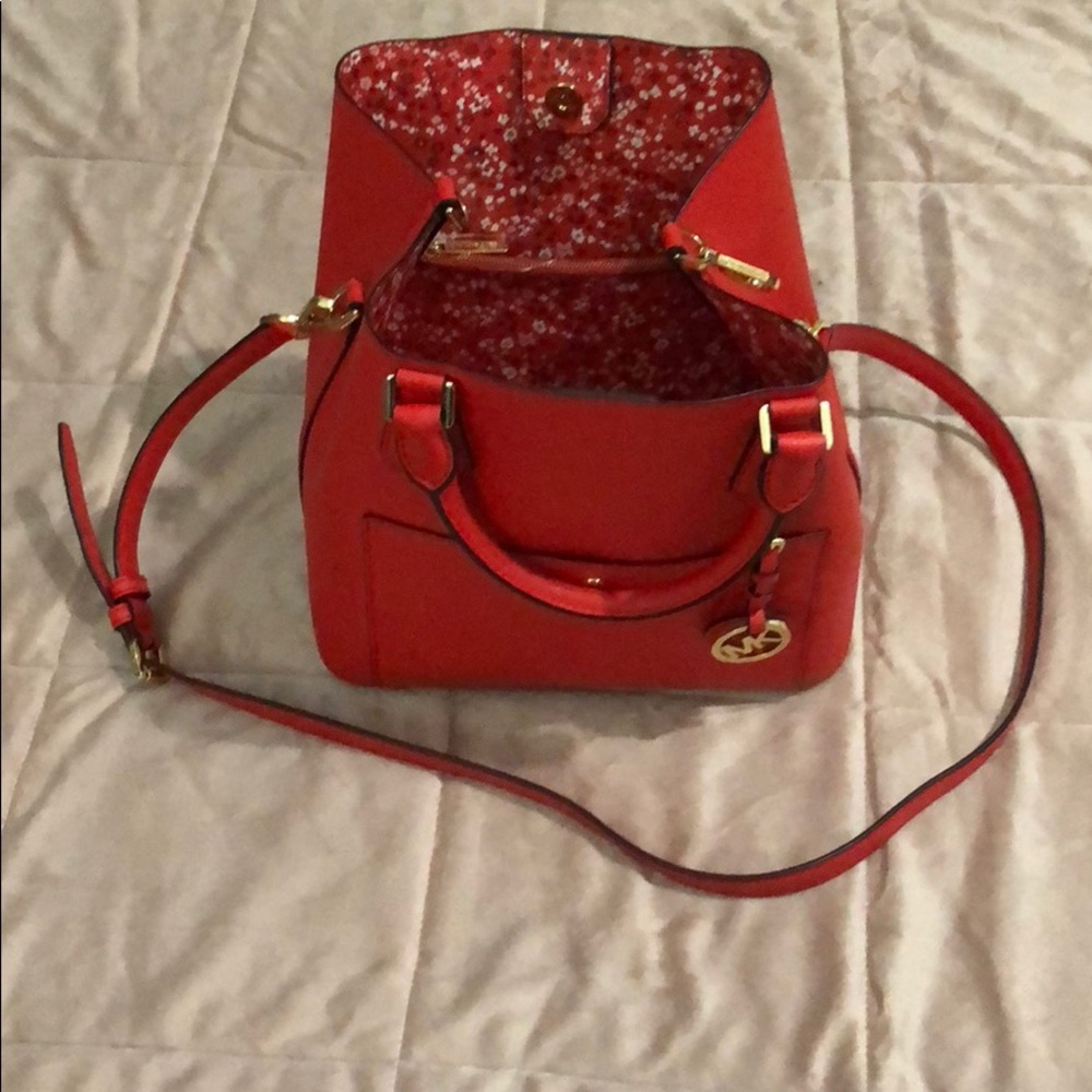 Eye catching Purse